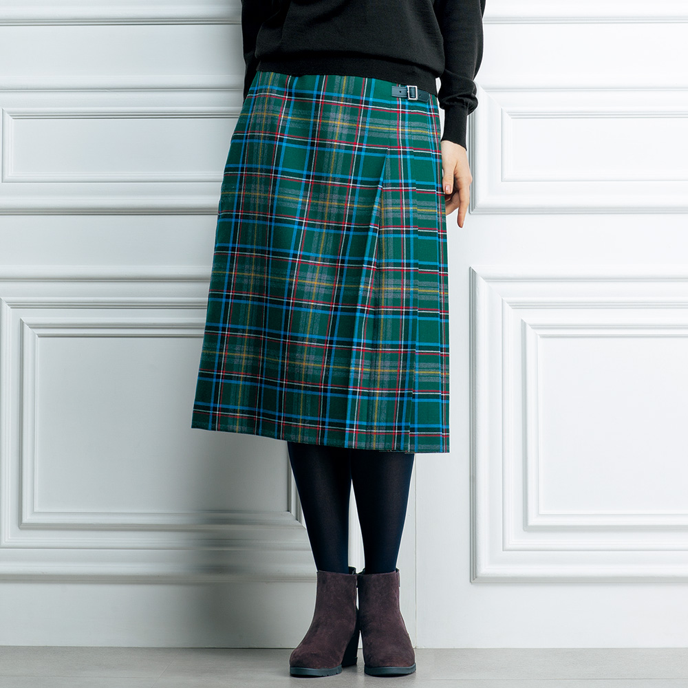 プリーツ使いスカート