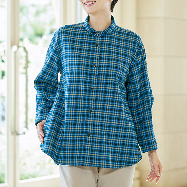 ちび襟ブラウス