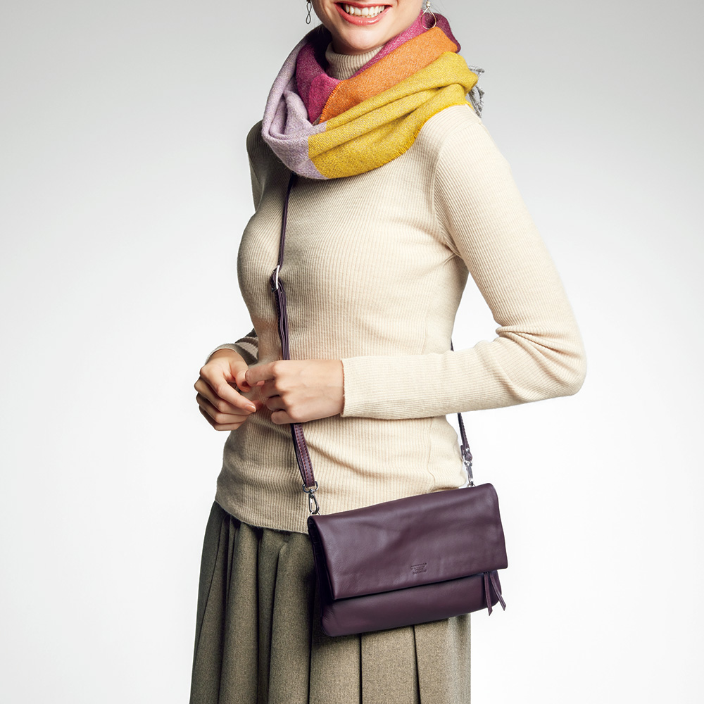 柔らかカーフレザーお財布ショルダーバッグ