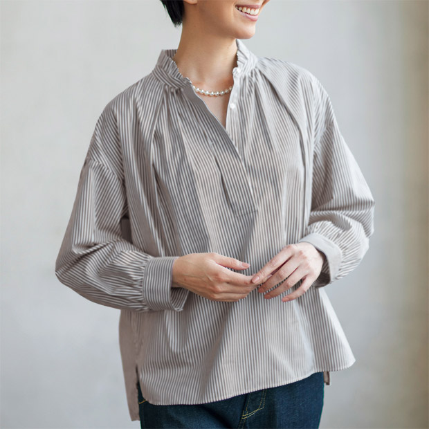 スタンドカラーストライプシャツ