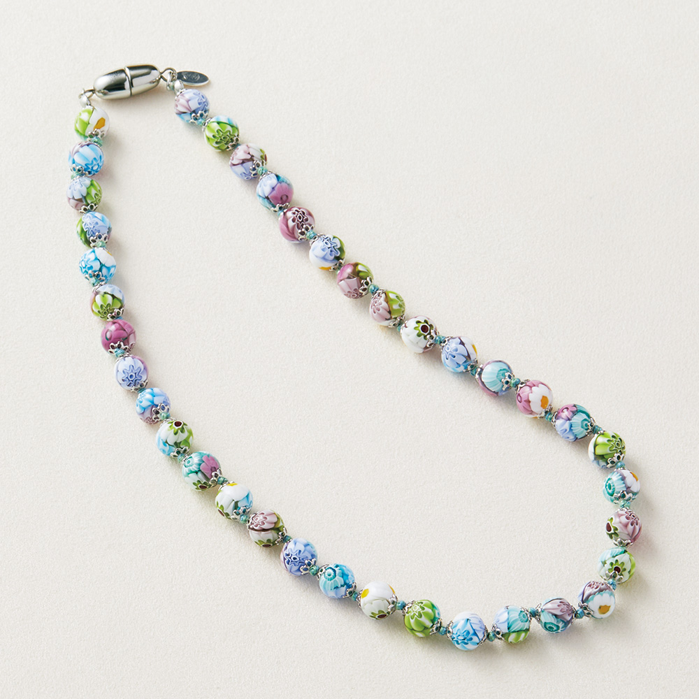 ムラーノガラスのとんぼ玉ネックレス／ミルフィオリ