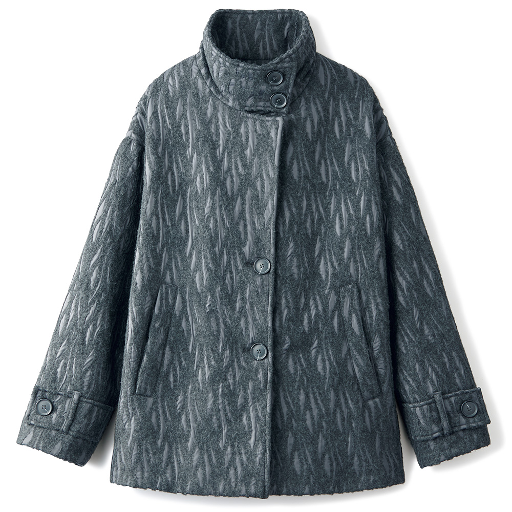 起毛刺しゅうコート