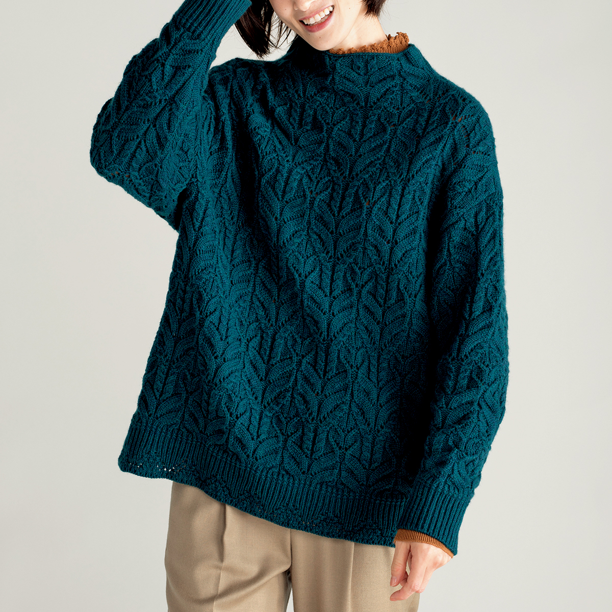 ケーブル模様編み･ウールプルオーバー