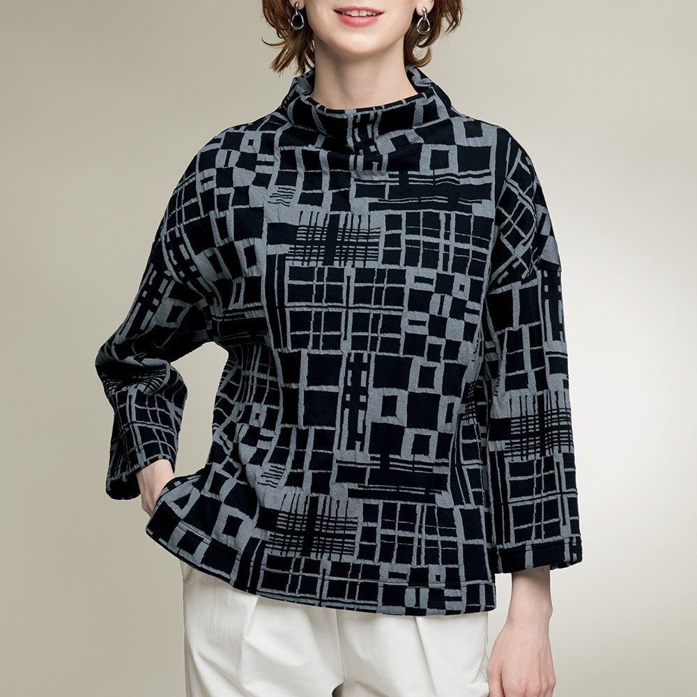 ジャカードプルオーバー