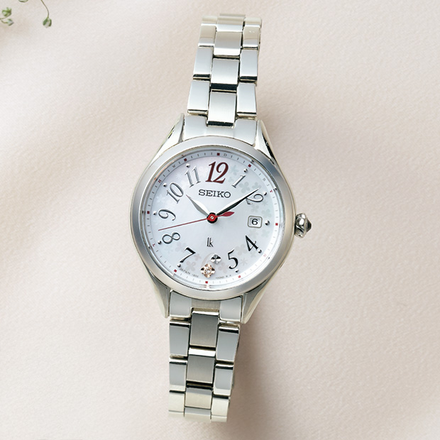 ルキア／ソーラー電波レディスウオッチ