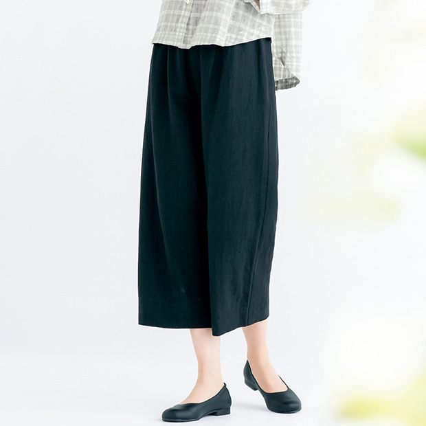 水撚り麻のワイドパンツ