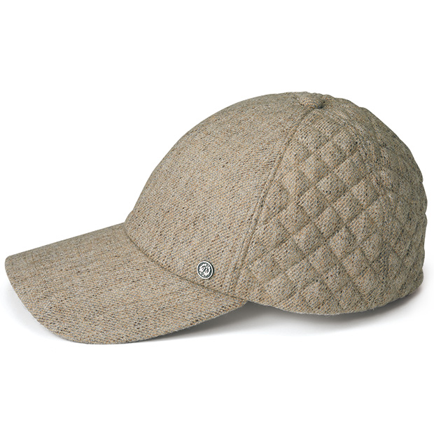 キルティング使いキャップ