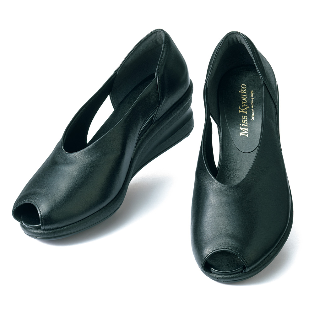 かかとが隠れるデザインサンダル