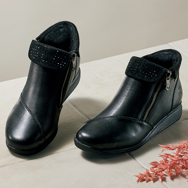 ダブルファスナー使いブーツ