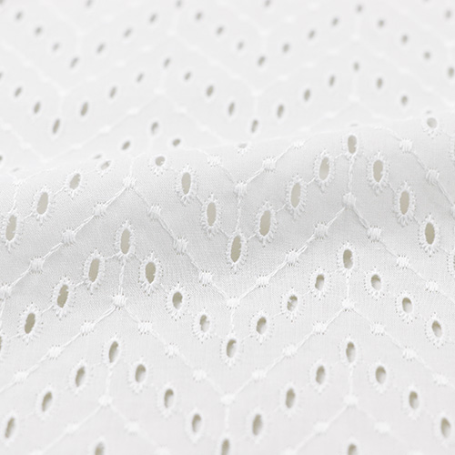 コットンレースキーネックブラウス