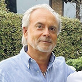 〈アンドレア・ロッシ〉オーナー