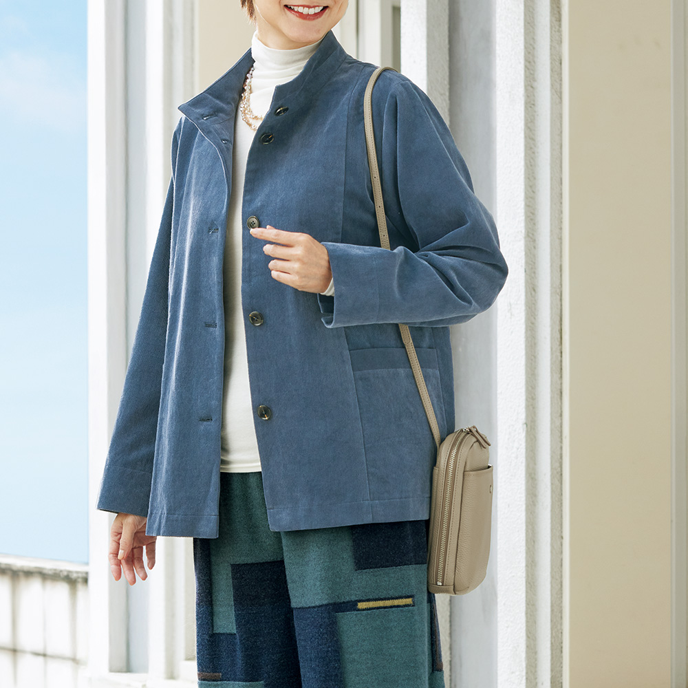 がばっと開くレザーショルダーバッグ