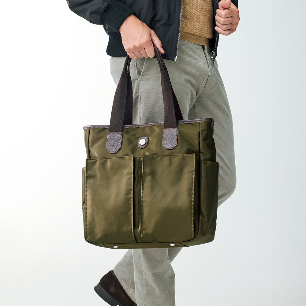 ミリタリー調スマートトートバッグ