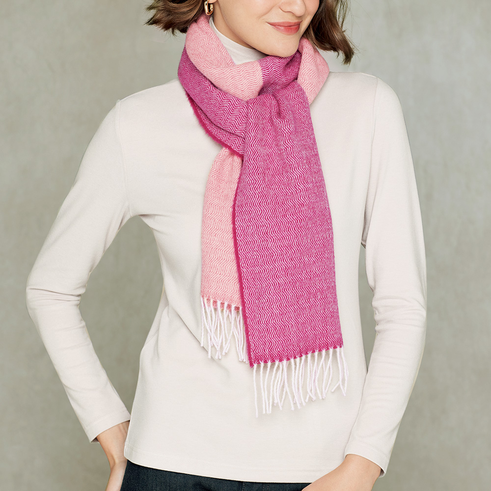 バイカラーのウールマフラー