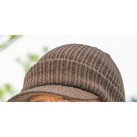 洗えるカシミヤ混・ツバ付きニットキャップ
