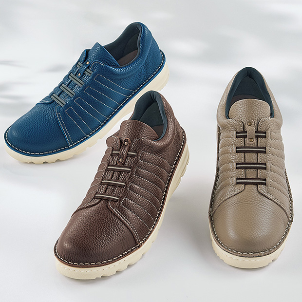 ゴム紐の撥水4Eコンフォートスリップオン