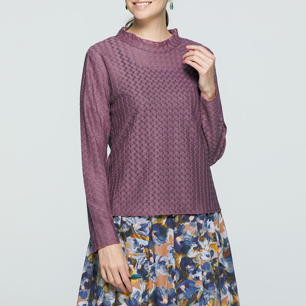 レース編みプルオーバー