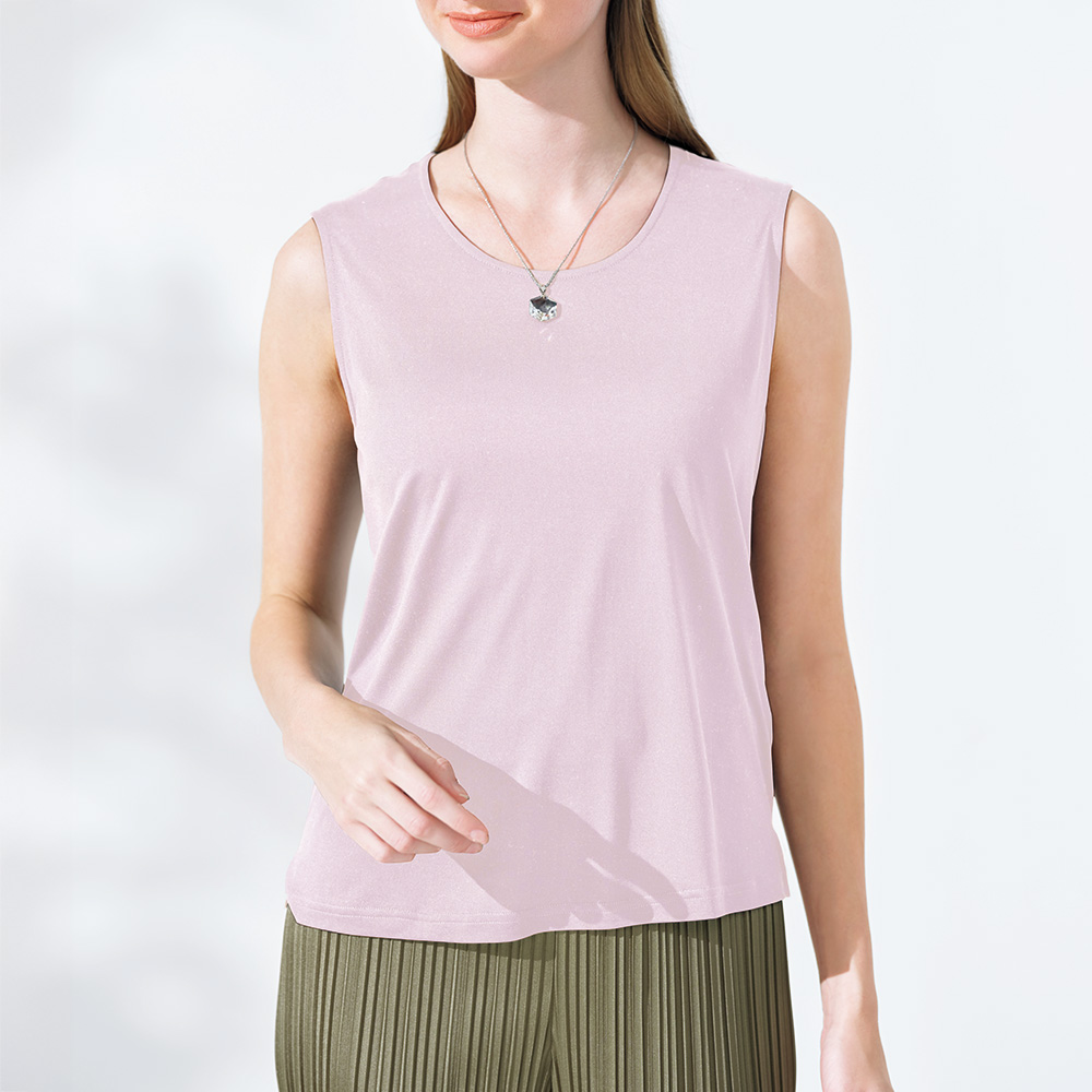 洗えるシルクのタンクトップ