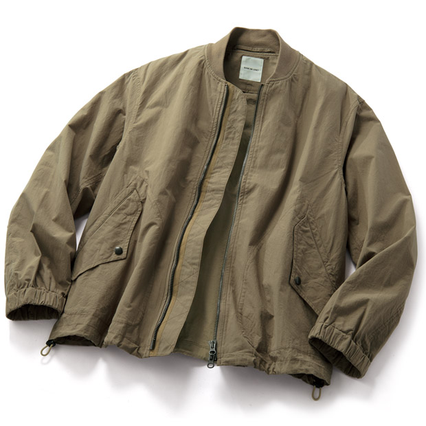 シャツ生地の軽量ミリタリージャケット