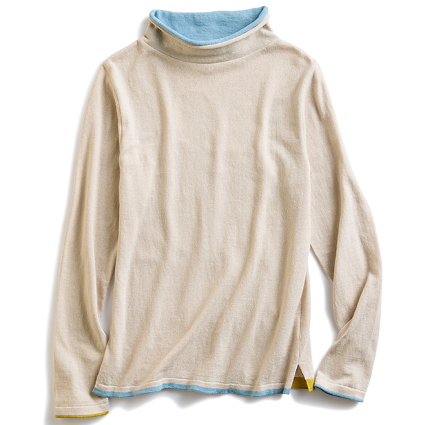 二重襟ハイネックのプルオーバー