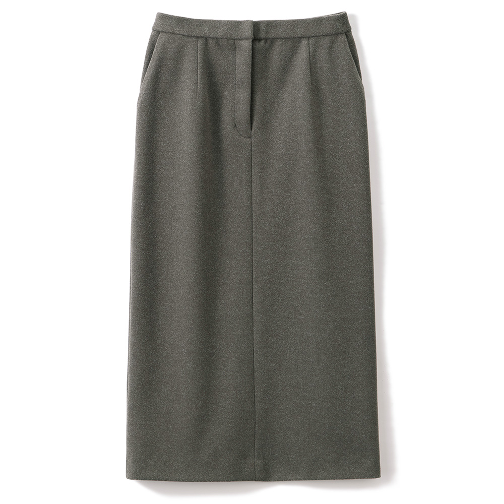 ふわふわ生地のスカート