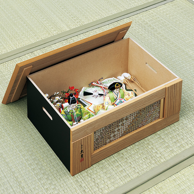 伝統工芸士二世光匠作/衣裳着親王収納飾