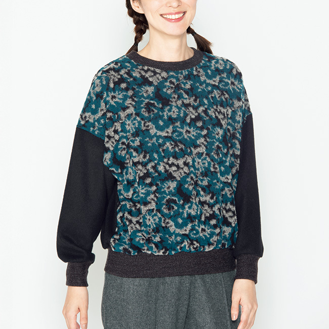 ウール混異素材使いプルオーバー