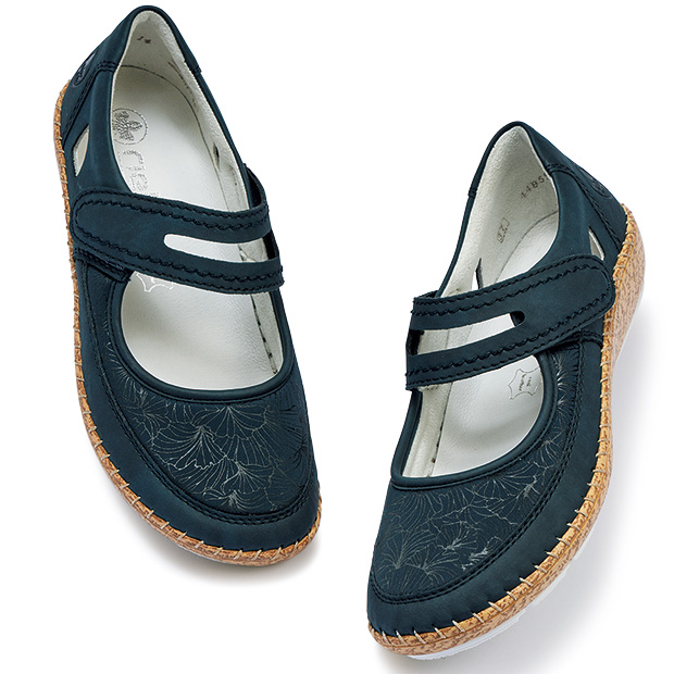 3E･ストラップシューズ