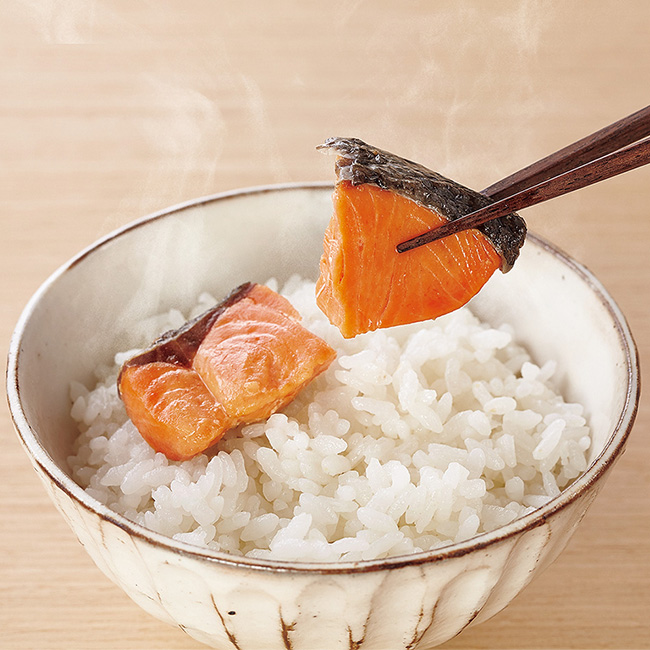 紅鮭塩焼き缶