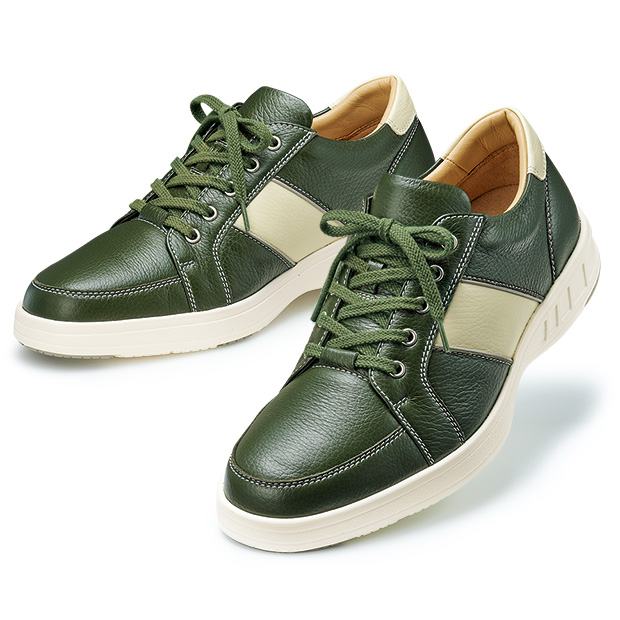 鹿革の軽量ウォーキングシューズ