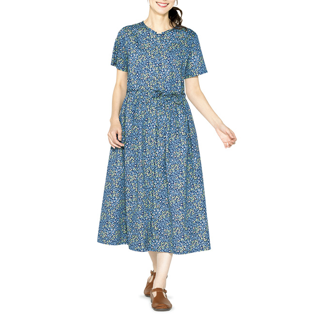 比翼仕立ての花柄ワンピース