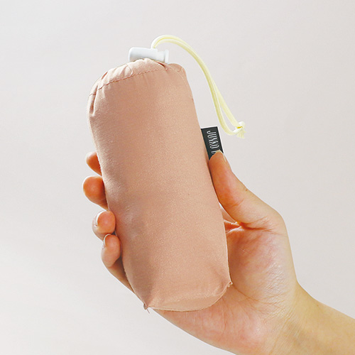 コンパクトブルゾン