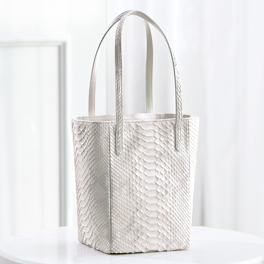 パイソンレザー･トートバッグ