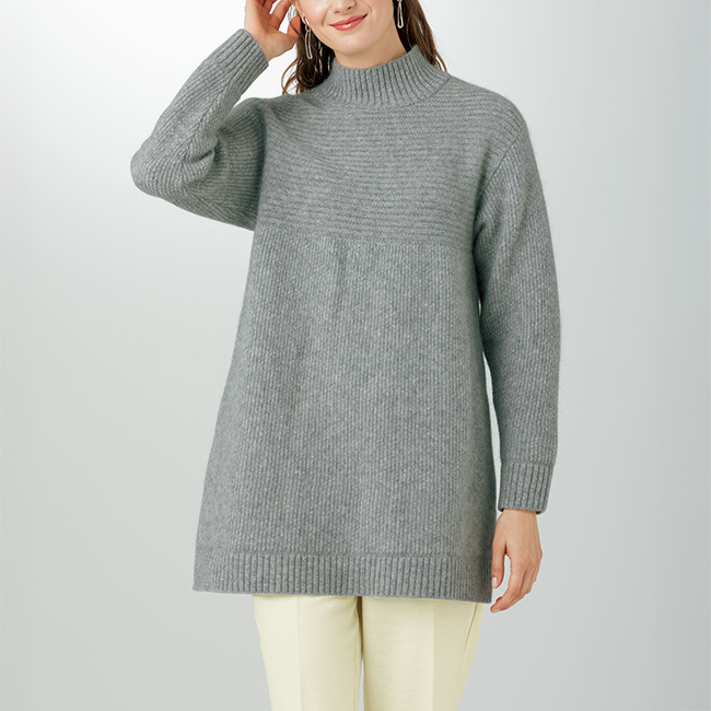 ウール混ニットプルオーバー