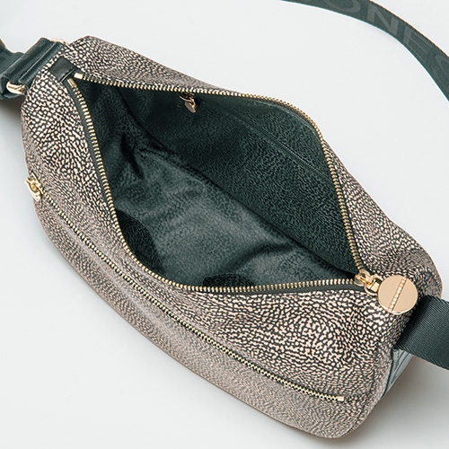 ショルダーバッグ