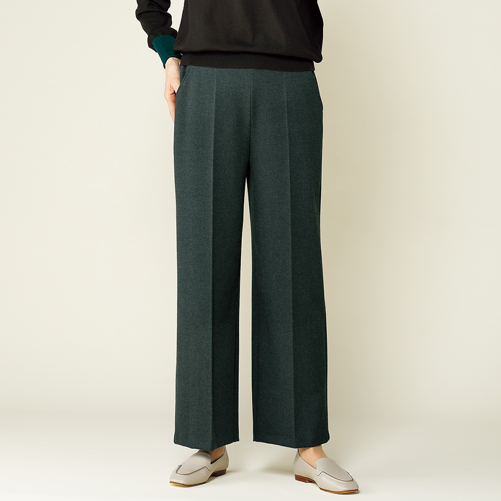 センタープリーツストレートパンツ