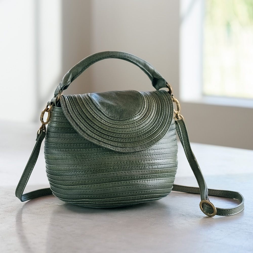 デザインショルダーバッグ