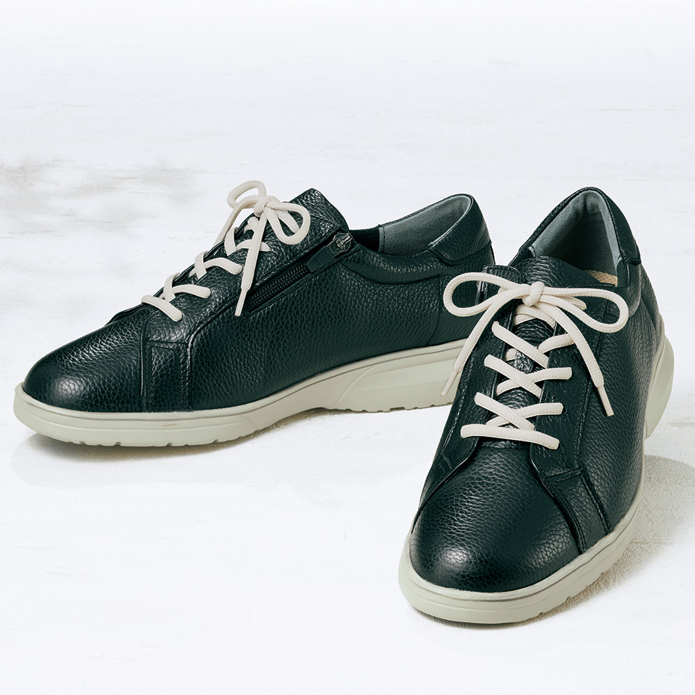 足をいたわる男の靴/サイドファスナーレザースニーカー