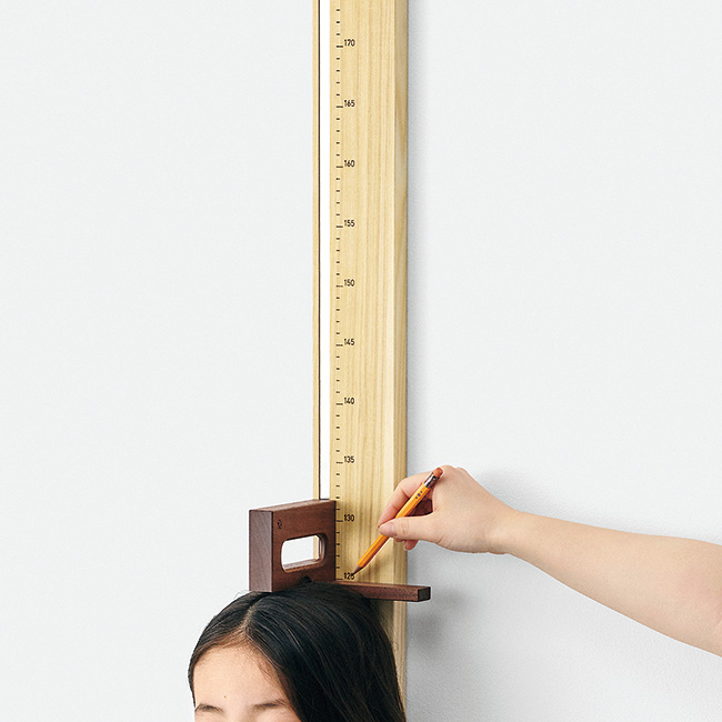 天然木の身長計