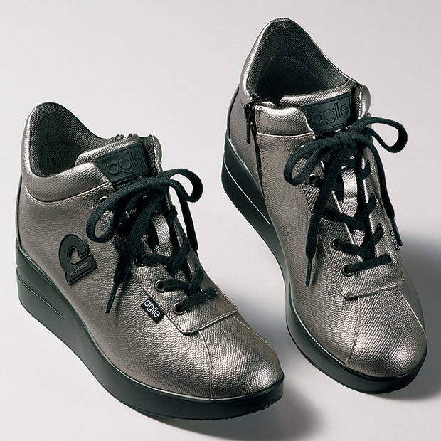 ハイソールスニーカー