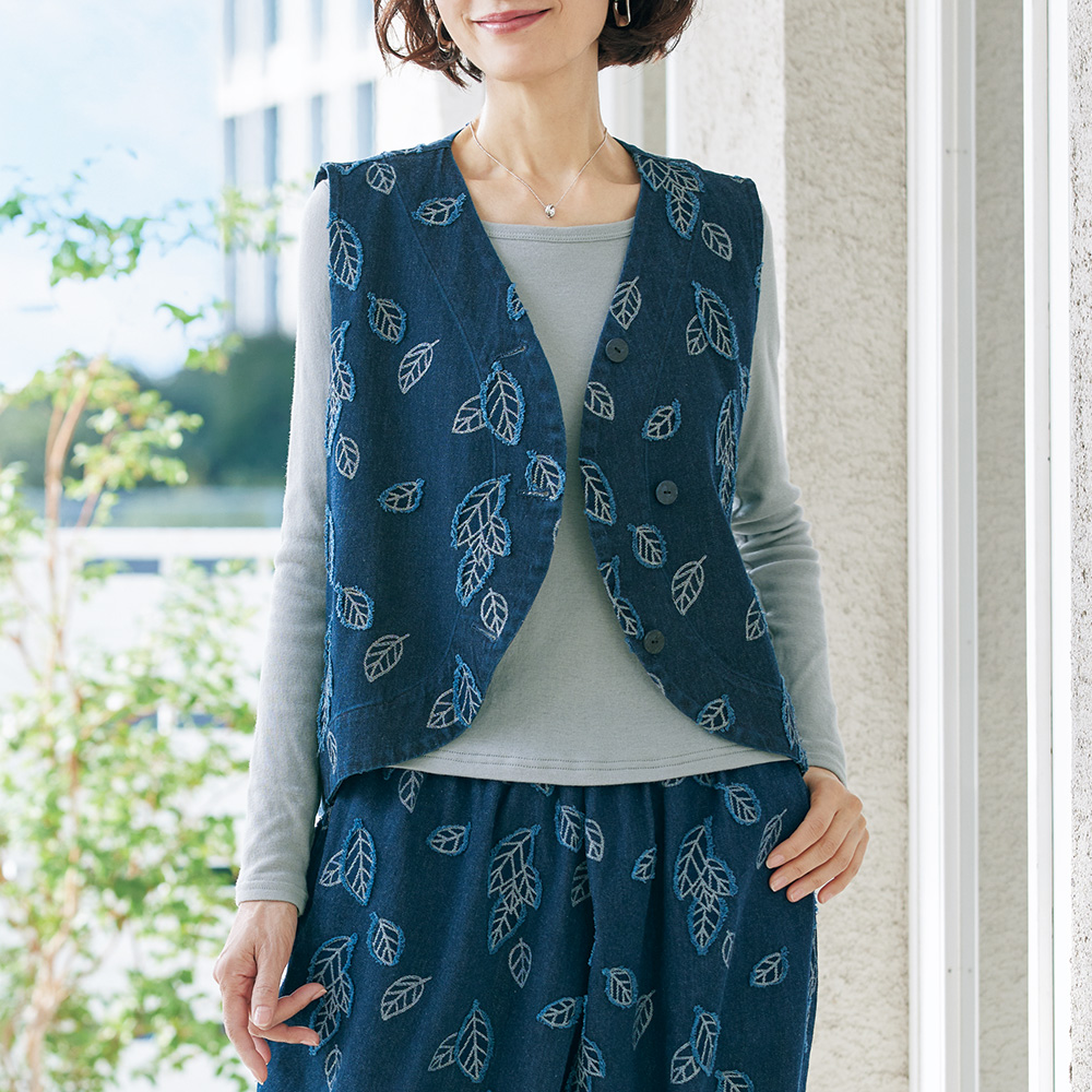 カットジャカードベスト