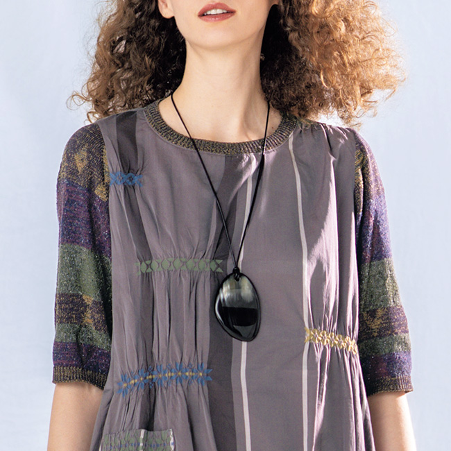 大ぶりホーンのペンダント