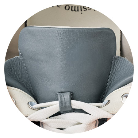 牛革撥水スニーカー