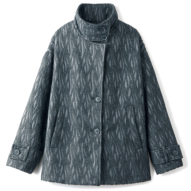 起毛刺しゅうコート