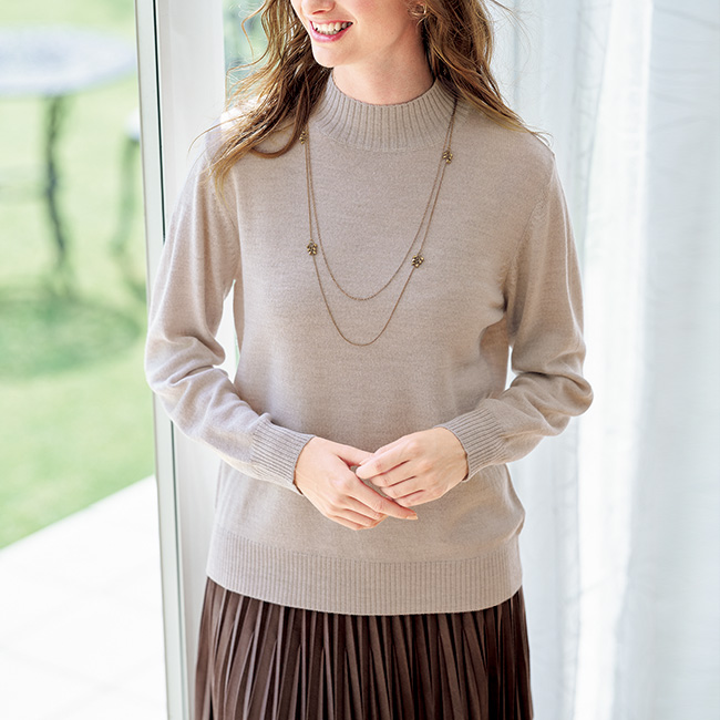 洗えるウールのハイネックプルオーバー