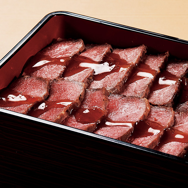 神戸牛と松阪牛のローストビーフ