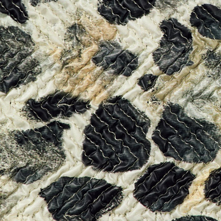 レオパード柄キルトコート