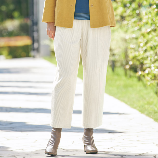 ゆったりテーパードパンツ