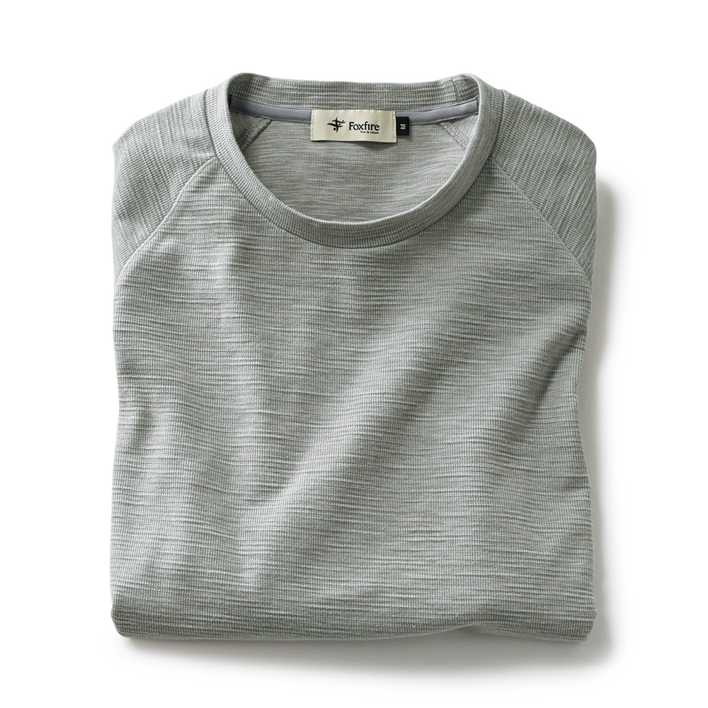 スラブ糸使いのラグランTシャツ