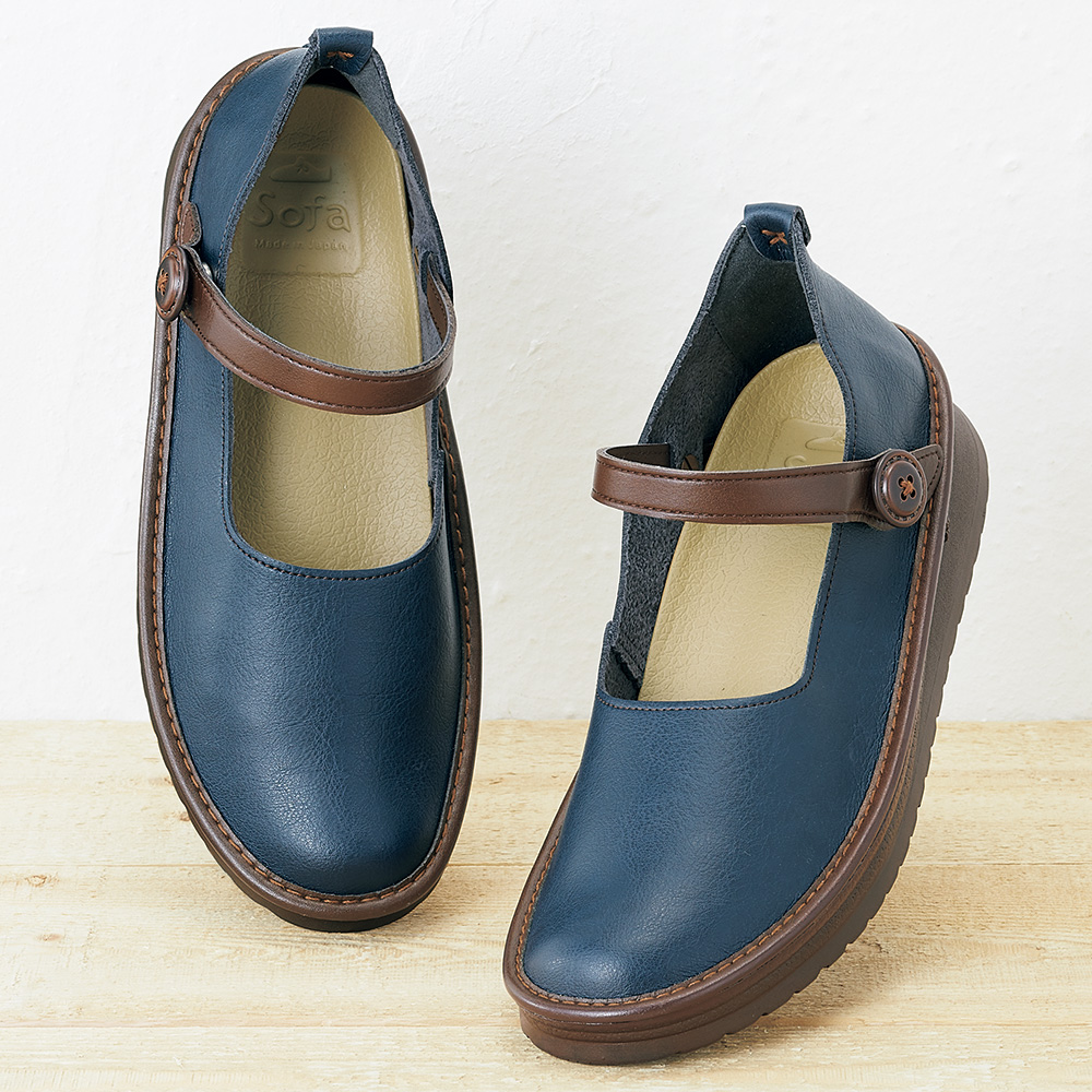 ストラップシューズ